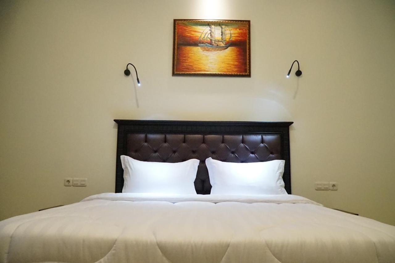 Kirei Hotel Bantaeng Bagian luar foto