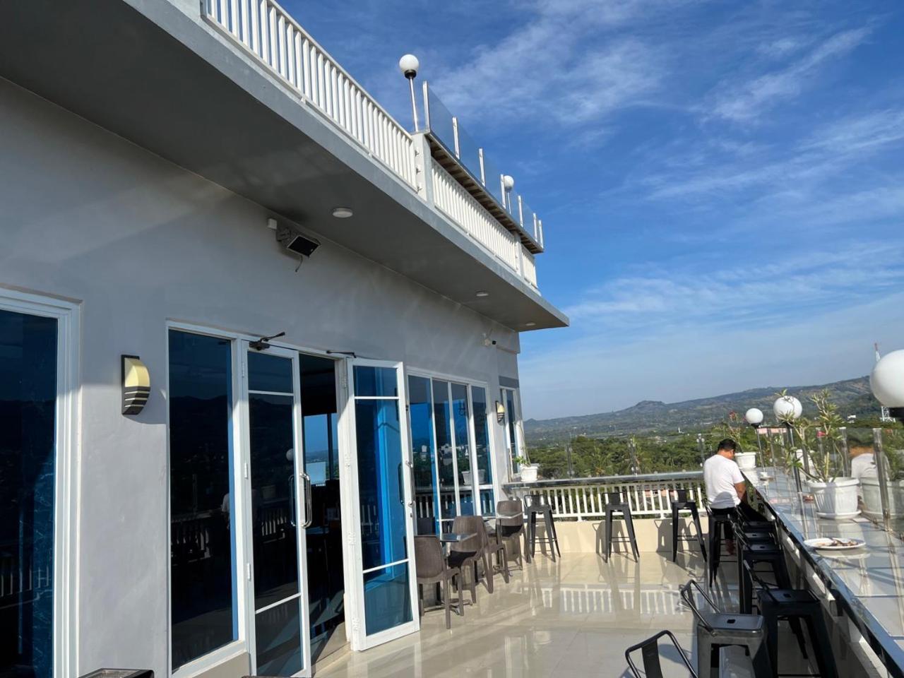 Kirei Hotel Bantaeng Bagian luar foto