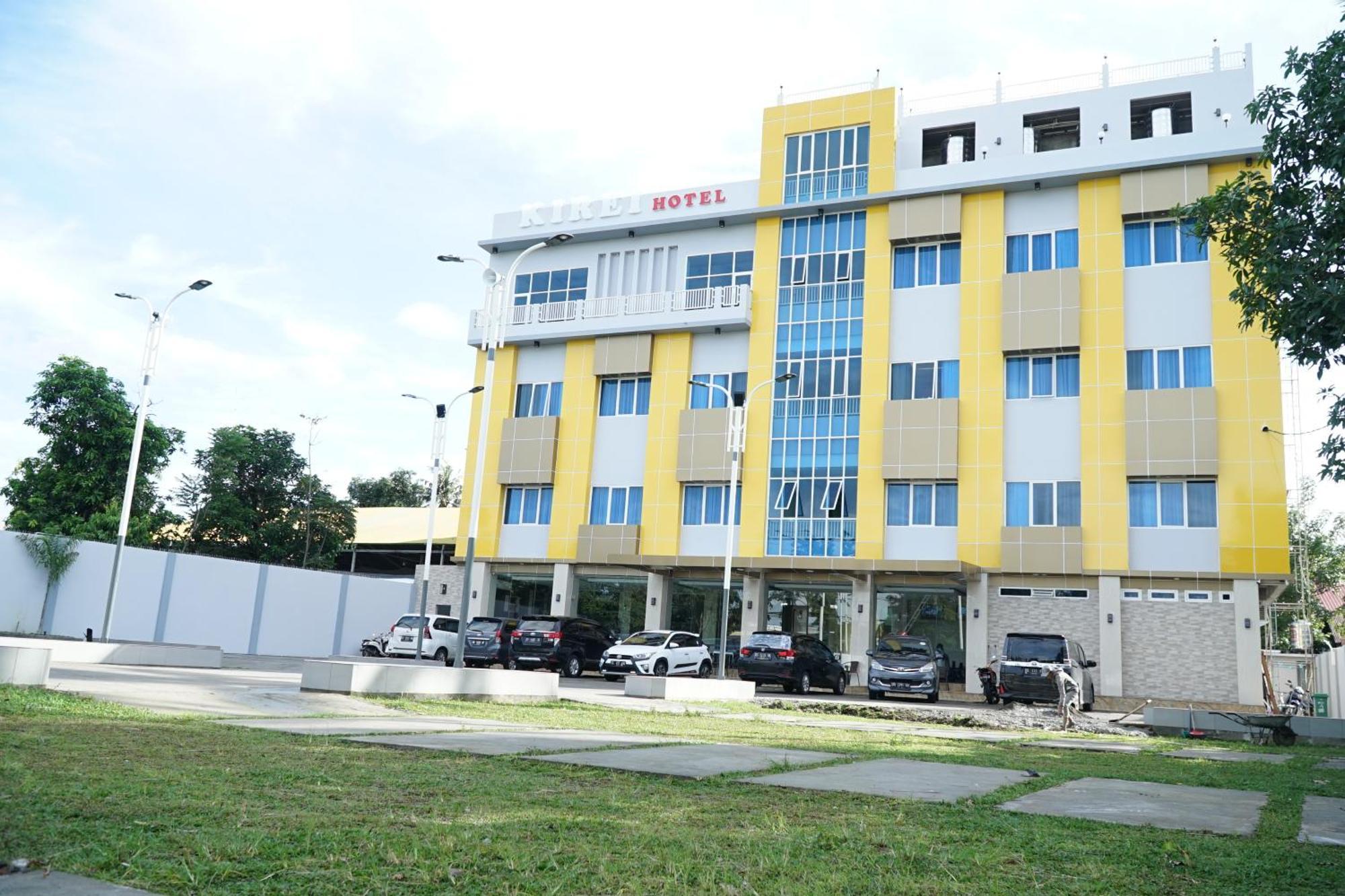 Kirei Hotel Bantaeng Bagian luar foto