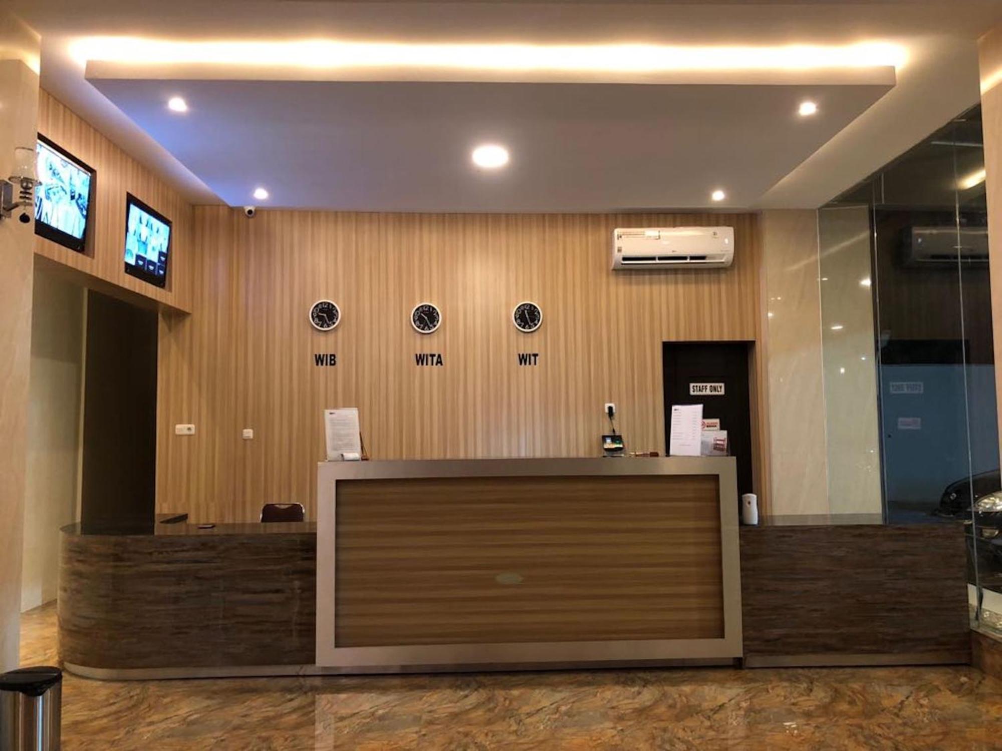 Kirei Hotel Bantaeng Bagian luar foto